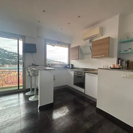 Excellent Location - Sea Views Villefranche-sur-Mer