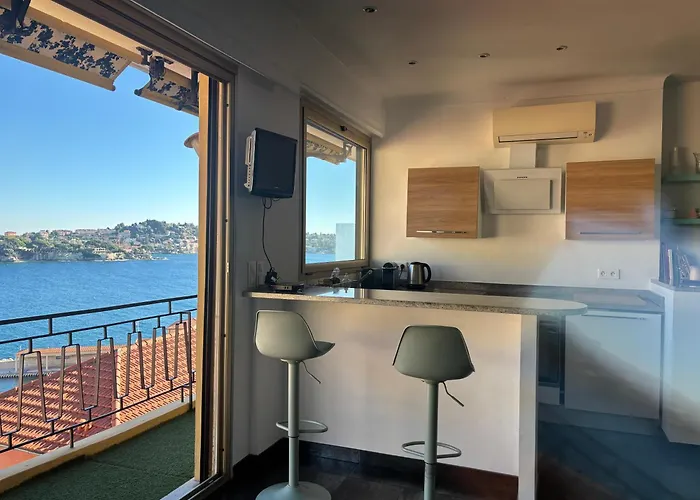 Excellent Location - Sea Views